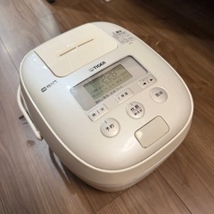 TIGER タイガー 5.5号炊き 炊飯器 キッチン家電の画像