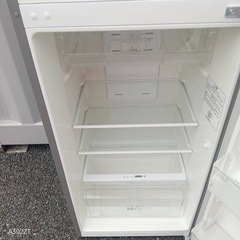 🉐T095新生活　ハイセンス　大型冷蔵庫　容量　227L　20年製の画像