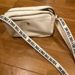 キッズ　lovetoxic ポシェットの画像