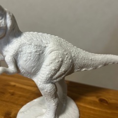 陶器ティラノサウルスの画像