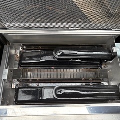 ■中古品 リンナイガス上火焼きグリラー RGP-42SV LPガス 2022年  動作問題無し■の画像