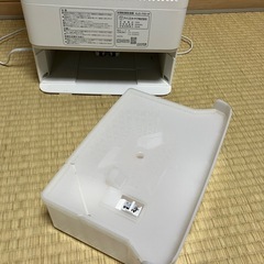 除湿機（故障）アイリスオーヤマ　の画像