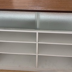 カウンター食器棚の画像