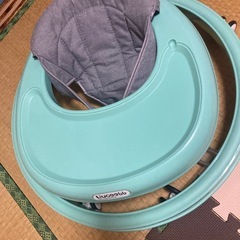 Uuoeebb ベビー ウォーカー 折りたたみ 歩行器の画像