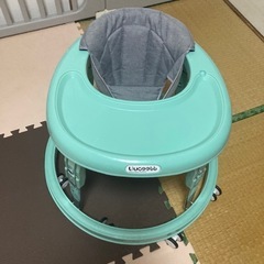 Uuoeebb ベビー ウォーカー 折りたたみ 歩行器の画像