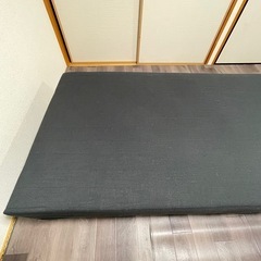 ニトリ 足付きマットレス シングルの画像