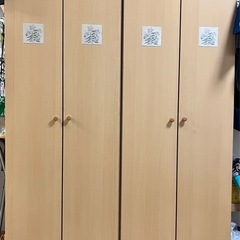 タンス　衣類収納　木の画像