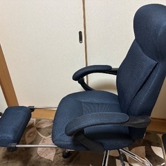 オットマンチェア 布張り 紺色の画像
