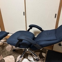 オットマンチェア 布張り 紺色の画像