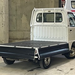 サンバートラック　同色全塗装済み　マニュアル　4WDの画像