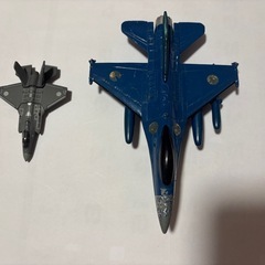 男の子　おもちゃ　車　消防車　飛行機の画像