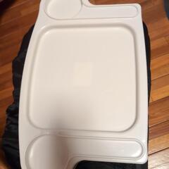 【8/20まで】ベルニコ　ヴィータ　テーブルチェア　グレー　ぞう柄 ベビーチェア　食事椅子の画像