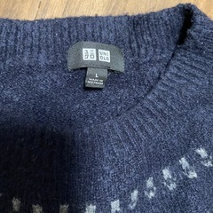 UNIQLO メンズセーターLの画像