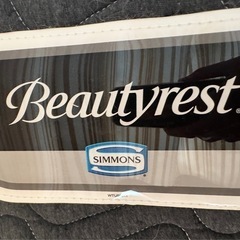 SIMMONS ダブルベッドフレーム式、SIMMONS Beauty restダブルマットレスセットの画像