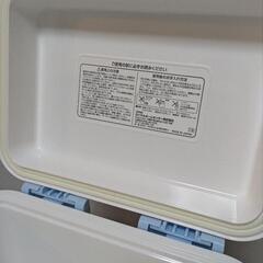 小さいサイズのクーラーBOXの画像