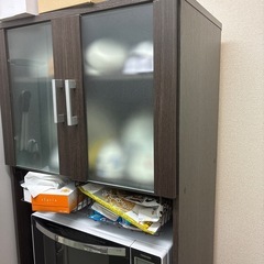 食器棚の画像