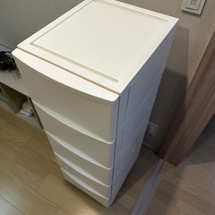 プラスチックチェストの画像