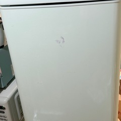 8/14引き取り可能な方に7000円にします【完売商品】レトロデザイン家電シリーズ　冷蔵庫の画像