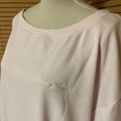 【新品】1,700円 ゆったりトレーナーの画像