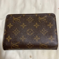 早いですが今から削除します。ルイヴィトン　二つ折り財布　お値下げしました。の画像