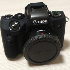 Canon EOS M5 ミラーレス一眼カメラ　セットの画像