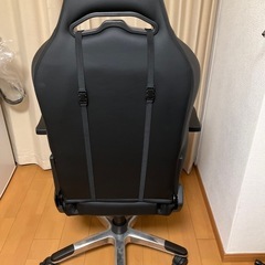 AKRacing ゲーミングチェアの画像