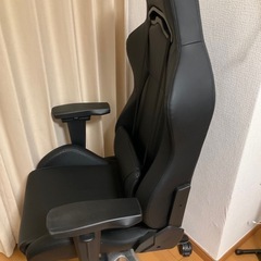 AKRacing ゲーミングチェアの画像