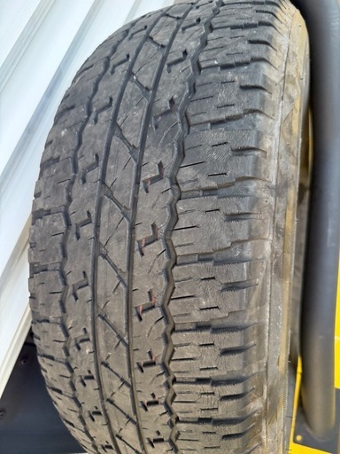 265/65R17タイヤ
