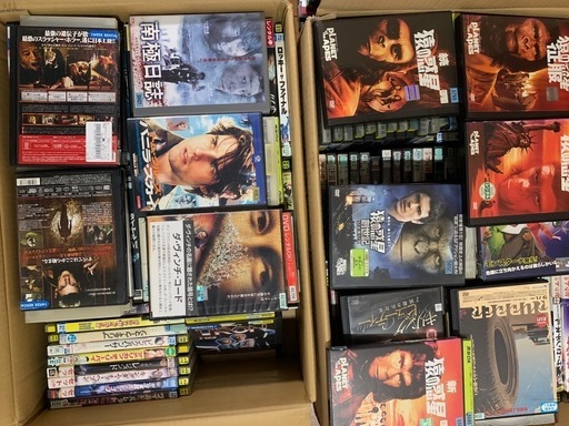 DVDプレーヤー➕DVD300本