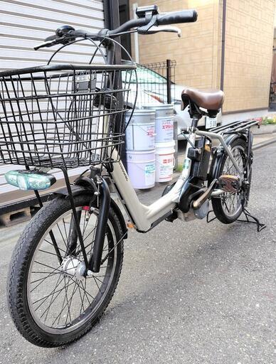 高年式！パナソニック　ギュットアニーズ20インチ　バッテリー8.0Ah 充電器付 現行タイプ パナソニック ギュットアニーズ 20インチ シルバー