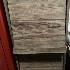 美品　ディスプレイキューブラック　2つの画像