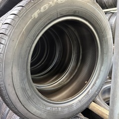 215/60/16中古綺麗な4本タイヤ+交換、愛知県大府市、アマントレーディング株式会社の画像