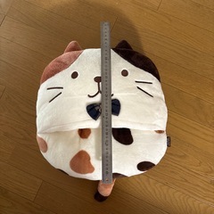 冬もん　三毛猫クッション　脚を入れ て冷え予防に。の画像