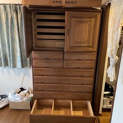 洋服箪笥の画像