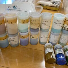 日本画絵の具の画像
