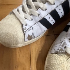 adidas スニーカー 26.5の画像