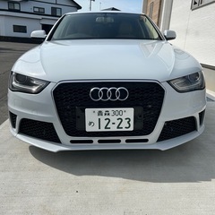 アウディ A4 クワトロ