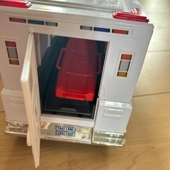 トイコー サウンド＆ライト ニッサンパラメディック救急車の画像