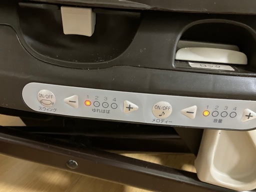 コンビネムリラAUTO SWING抱っこプラスお譲り先様募集中！