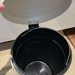 お取引中　ゴミ箱の画像