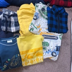 大量　冬服　130cmの画像