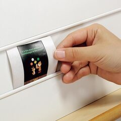 値下げしました【定価93,280円】ネームもつけられるマガジンラックの画像