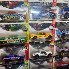 ホットウィール　トラック　4躯　4WD ミニカー　トミカの画像