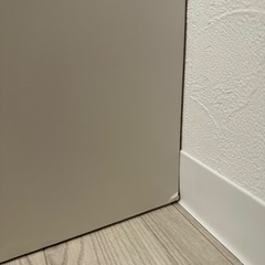 ガラストップ付き　IKEA マルム　チェストの画像