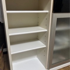 本日取りに来れる方食器棚の画像