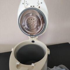 電気ポットの画像