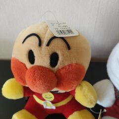 アンパンマンとキティーちゃんぬいぐるみの画像