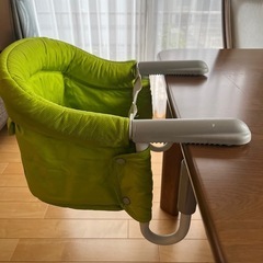 テーブルチェアの画像
