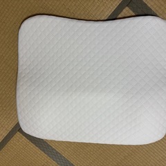 肩・首・背中も支える枕の画像