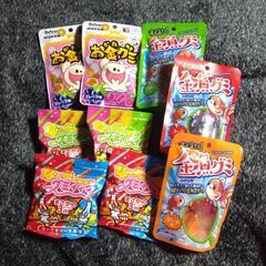 値下げしました！お菓子63点の画像